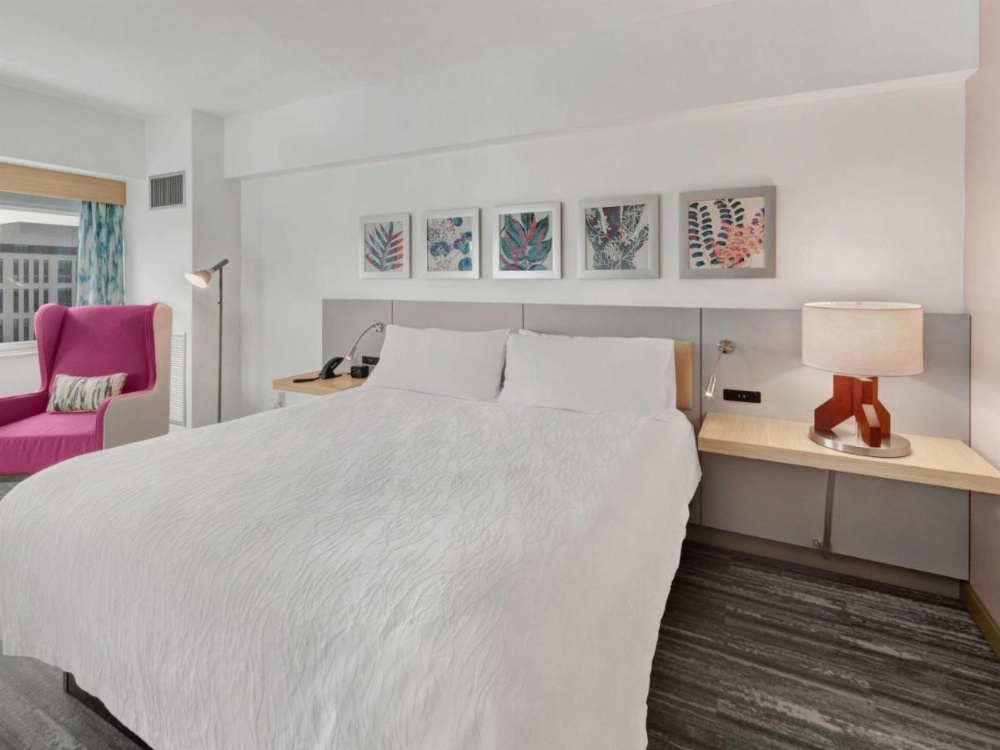 Room image 3